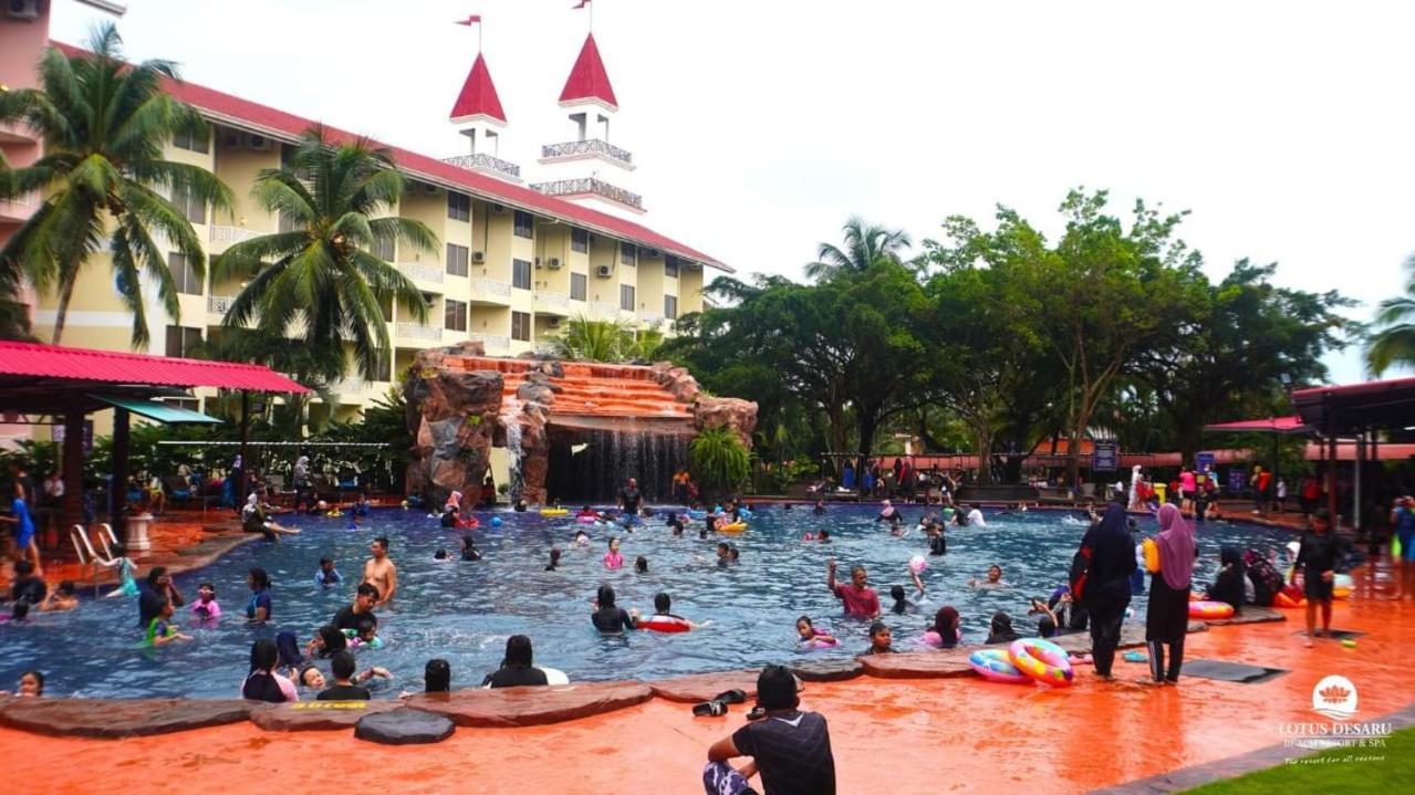 Lotus Desaru Beach Resort, 2 Bdrms, W/Splash Park Bandar Penawar Extérieur photo